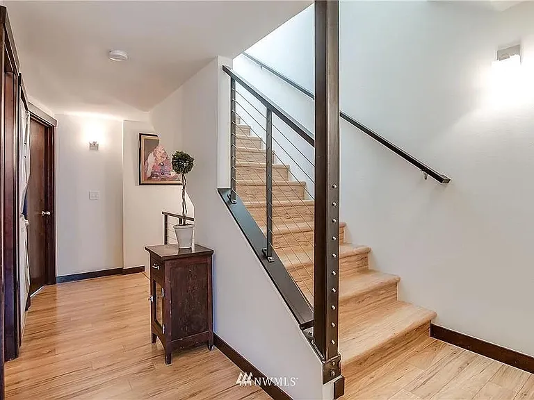 2518 Yale Ave E #B — Photo 15