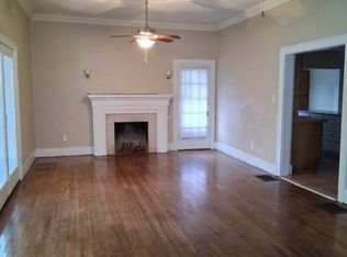 304 S Main St, Nevada, MO 64772