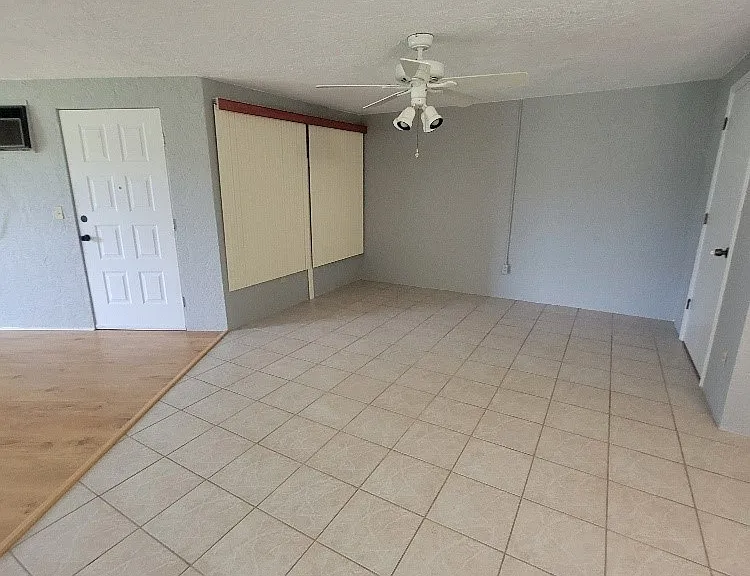 10 Regency Ct — Photo 5