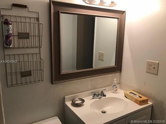 3rd image of 1740 NW North River Dr APT 227