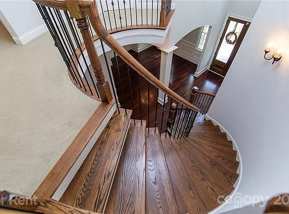 5th image of 125 Ballston Dr
