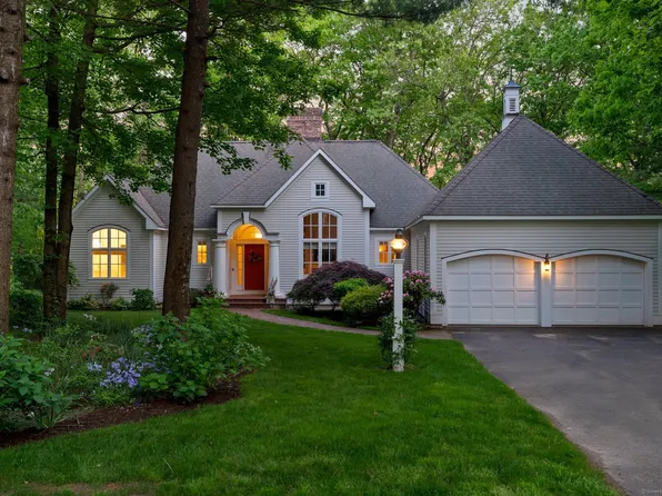 13 Chiltern Street, Farmington, CT 06032