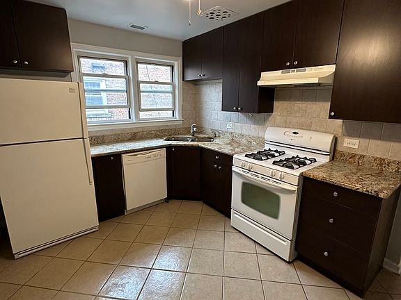 4th image of 8923 N Lavergne Ave #2S