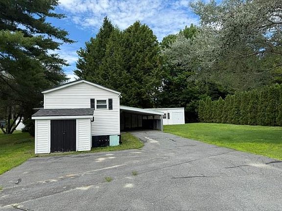 5th image of 18 Tuckerville Parkway