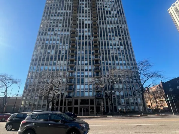 1660 N La Salle Dr APT 2408, Chicago, IL 60614