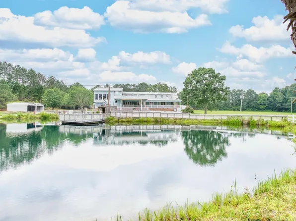 206 Bull Hill Rd, Gray Court, SC 29645