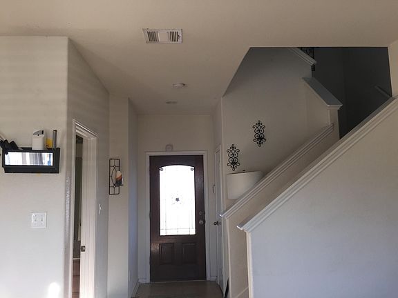 2nd image of 14204 Lake Victor Dr