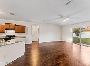 9435 Thorn Glen Rd, Jacksonville, FL 32208