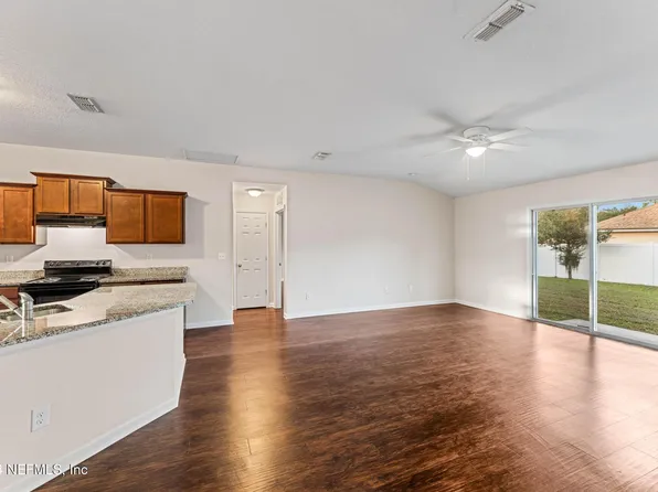 9435 THORN GLEN Road, Jacksonville, FL 32208