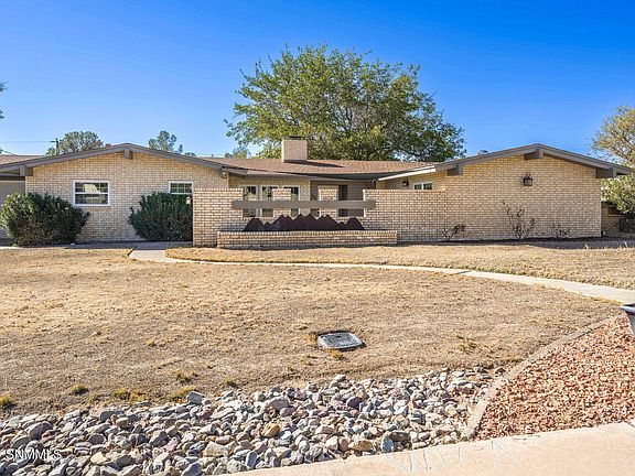 3rd image of 2025 Huntington Dr