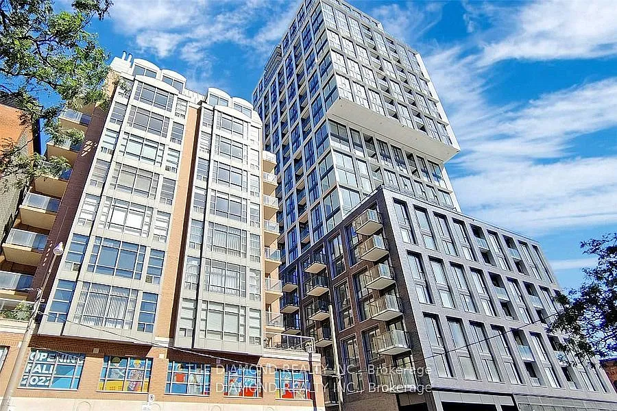 St Lawrence Condominiums — Photo 1
