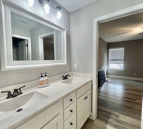 2nd image of 60B 5th St