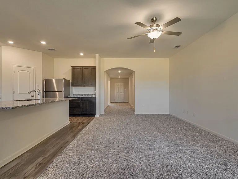 639 Arlington Park Ct — Photo 7
