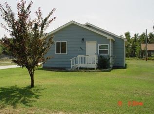 204 E Maple St, Garden City, KS 67846