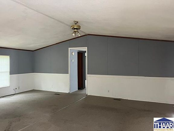 4th image of 305 S John St