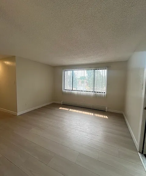 Orchard Glen Apartments — Photo 79