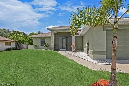 3rd image of 605 SW 29th St