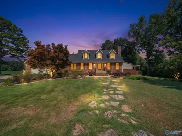 5848 Pleasant Grove Rd, Albertville, AL 35950