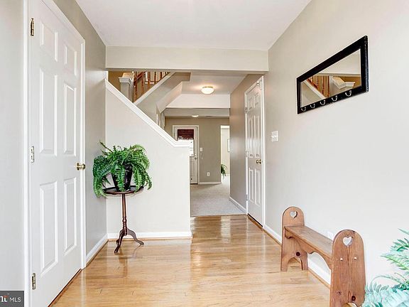 4th image of 11765 Barrows Ln