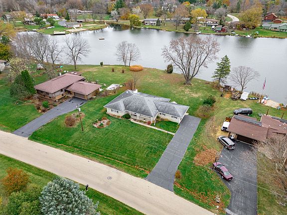4th image of 4065 Shorewood Dr