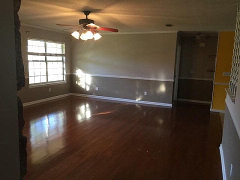 5th image of 421 Chapelwood Dr