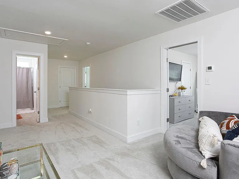 24 Tradewind Ct — Photo 10