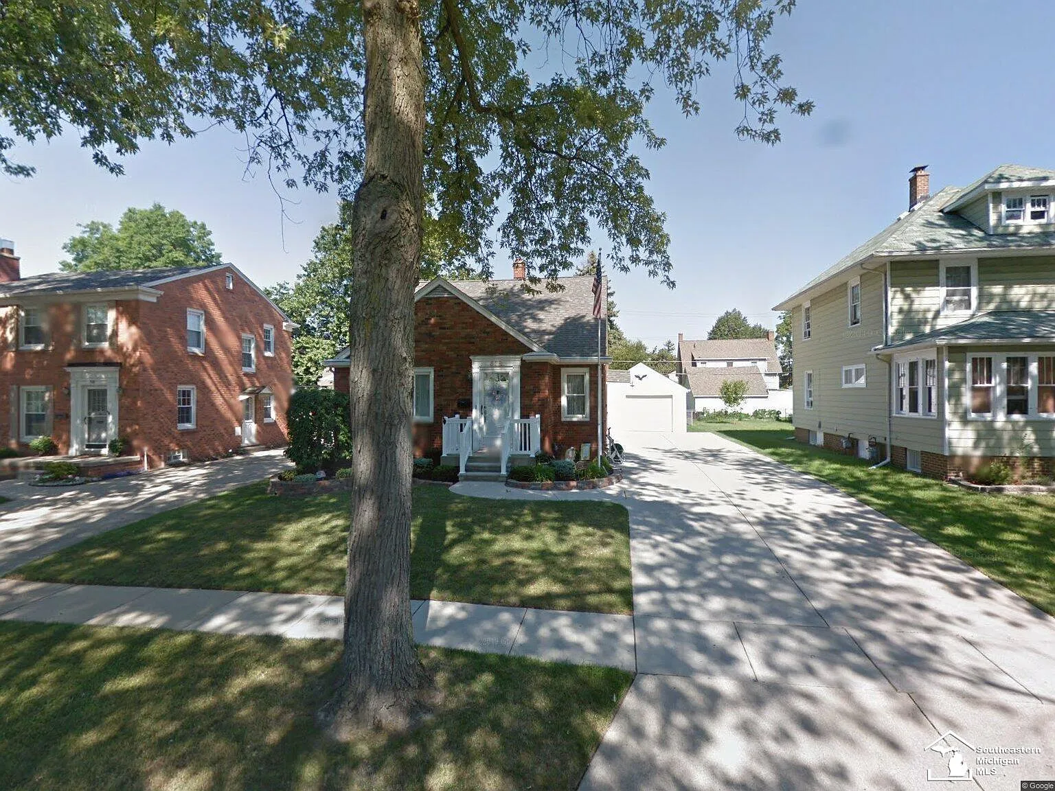 628 Waterloo Ave photo 1