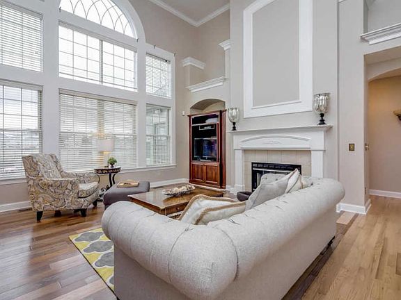 5th image of 6652 Ballantrae Pl
