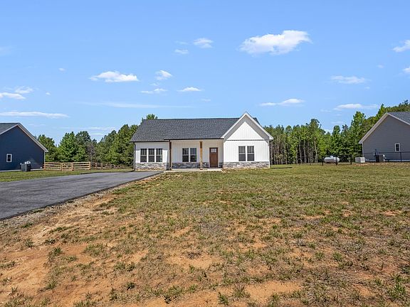 3rd image of 3729 Kentuck Rd