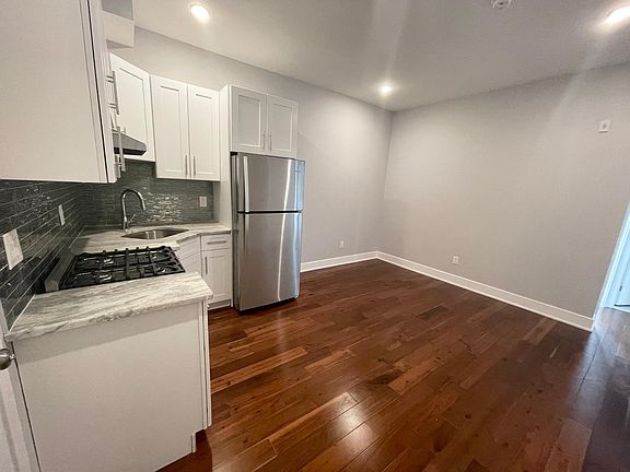 2nd image of 1001 S 4th St #20A