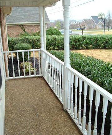 3rd image of 208 Spring Hill Dr