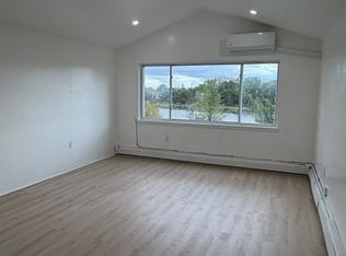 218 Howe Ave Floor 2, Bronx, NY 10473