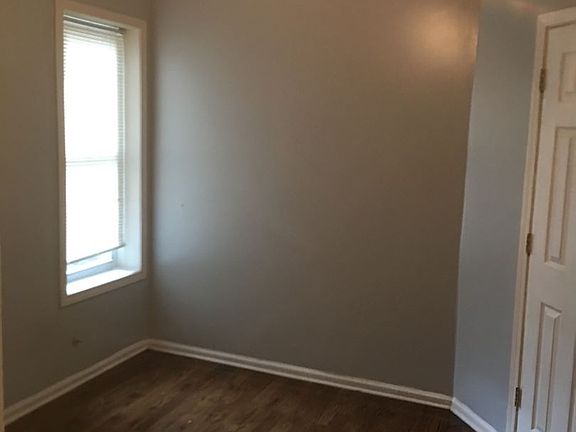 2nd image of 6347 S Saint Lawrence Ave