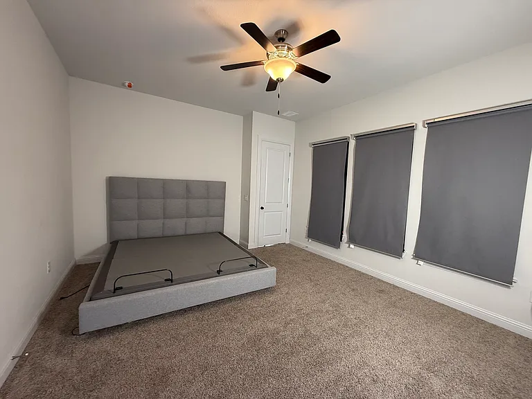 9813 Evening Canopy Dr — Photo 13