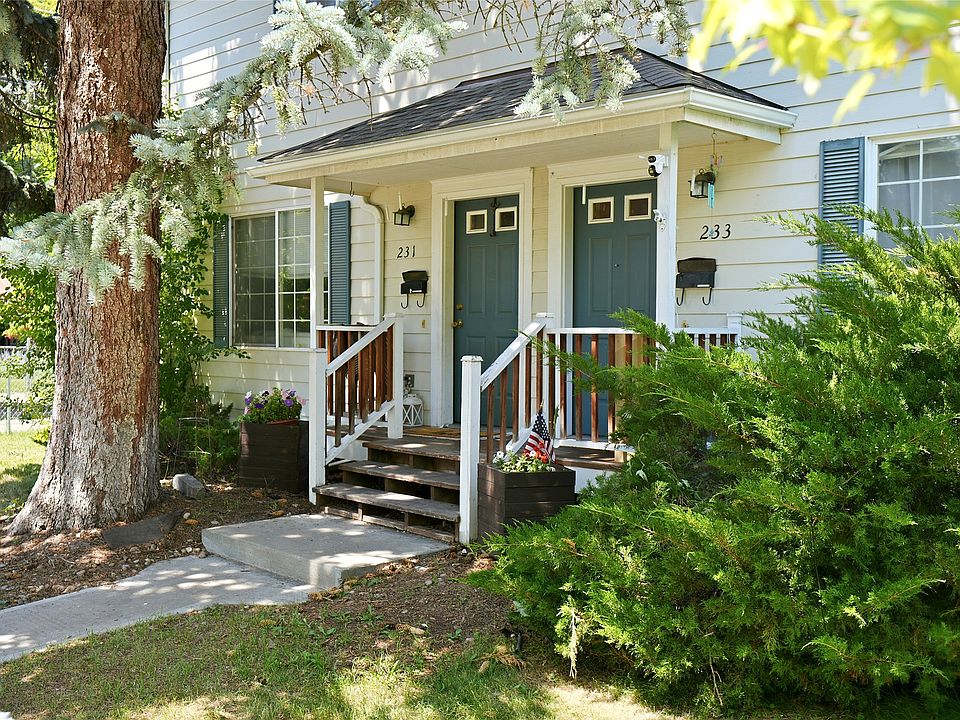 1st image of 231 12th St E #231/233