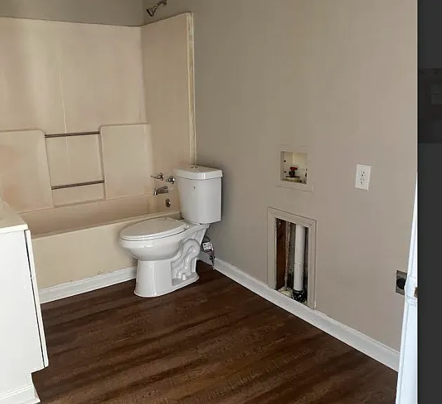313 Woodford Cv #B — Photo 2