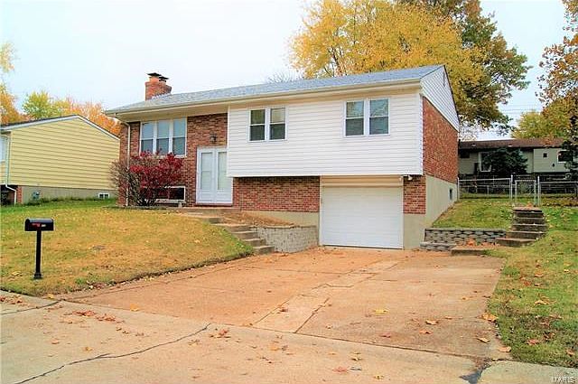 BEAUTIFUL Arnold Home looking for a new owner!