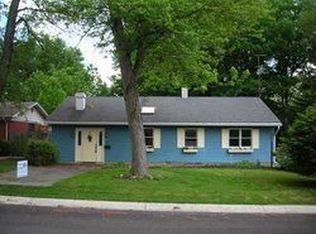 135 N 9th St #N, Zionsville, IN