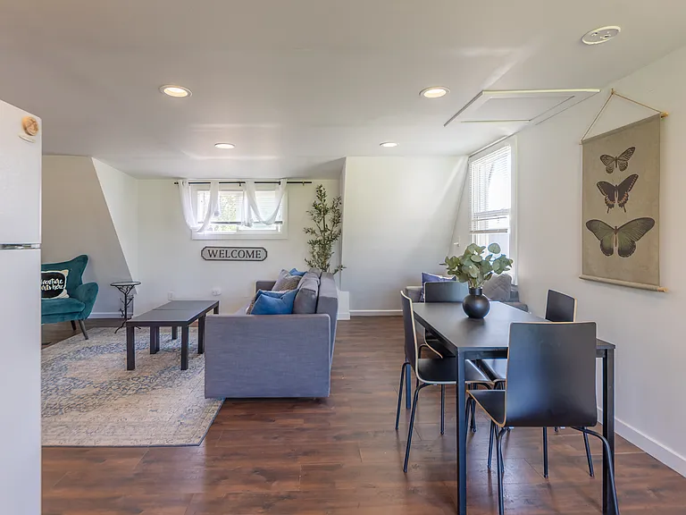 2906 Blue Star Hwy #4 — Photo 1