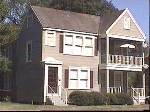 2nd image of 252 Boulevard St