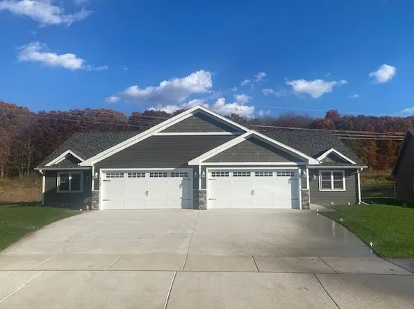 5133 Maple Leaf Path, Eau Claire, WI 54703