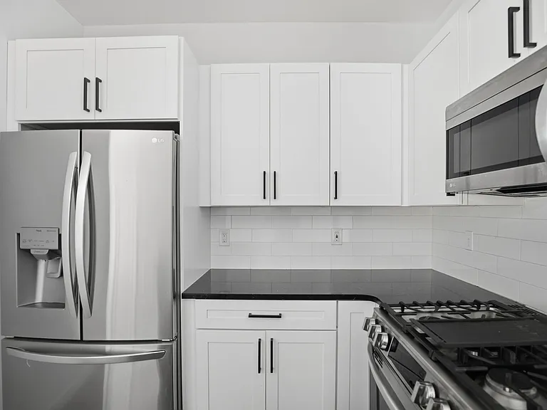 2301 Frankford Ave — Photo 19