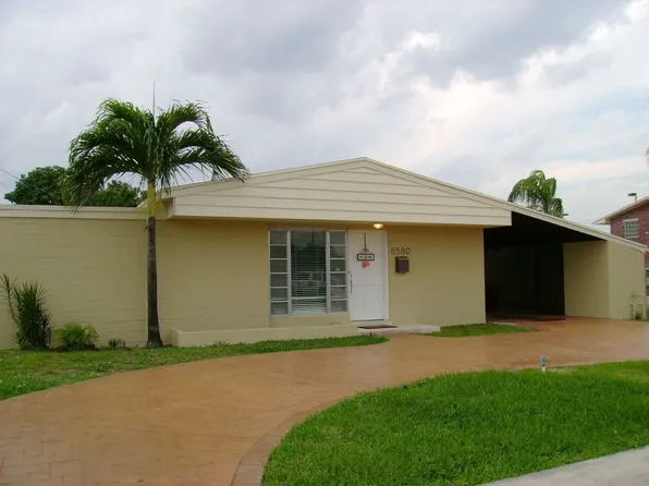 6580 W 12th Ct, Hialeah, FL 33012