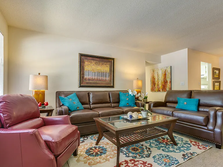 High Country Apartments — Photo 7