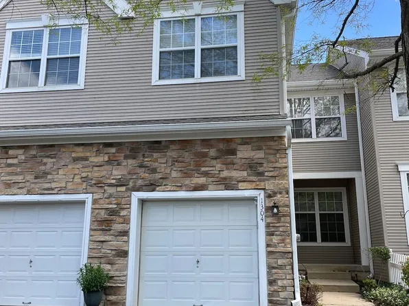 1304 Dahlia Cir, Dayton, NJ 08810
