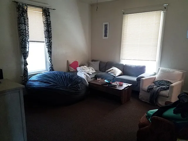 619 Marine #1 - living room