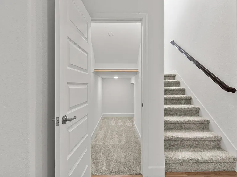 6089 Waddington Way — Photo 17