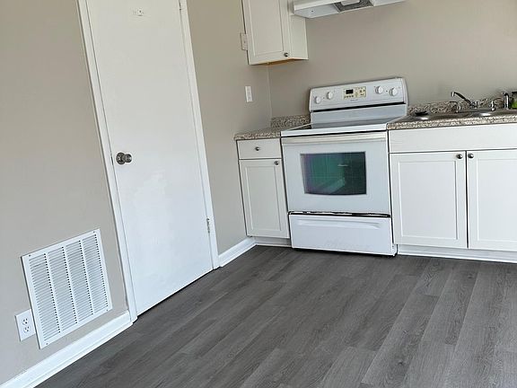 2nd image of 202 110mulberry Ln