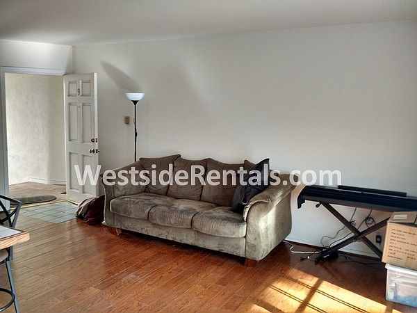 1st image of 4350 Colfax Ave APT 9