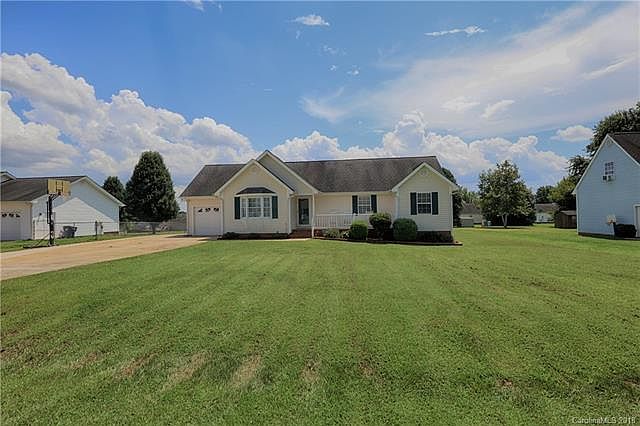1st image of 113 Grainger Ln